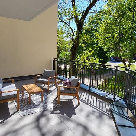 Komfortowy Apartament Przy Bramie Targowej Z Tarasem- Old Town Эльблонг Экстерьер фото